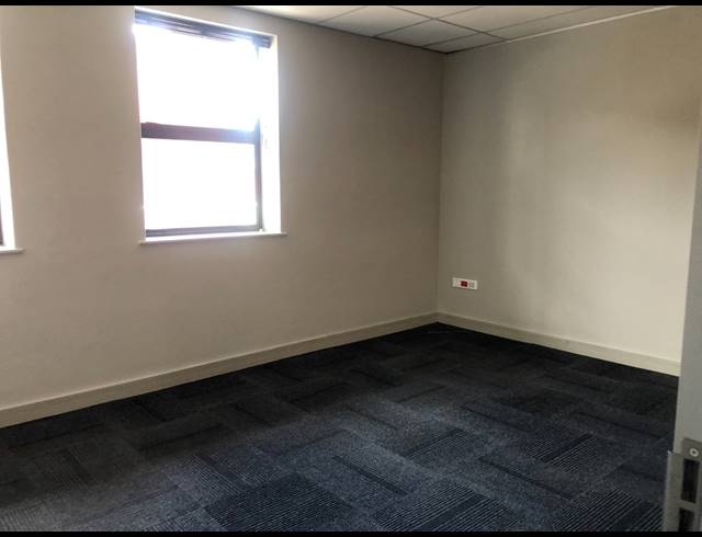 309M² OFFICE TO LET IN WAVERLEY